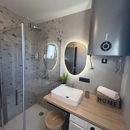Maris Loft * Šimuni