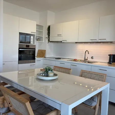 Maris Loft 公寓 Šimuni