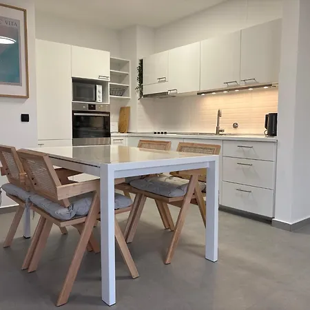 Maris Loft Šimuni