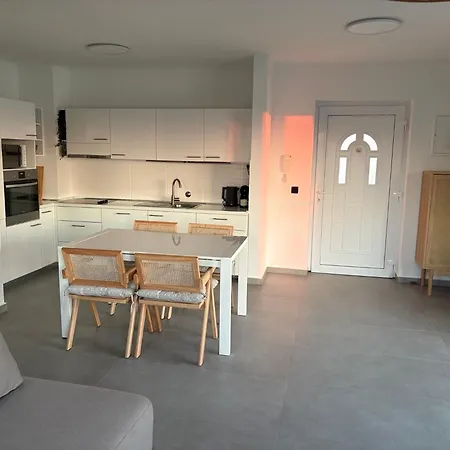 Maris Loft *